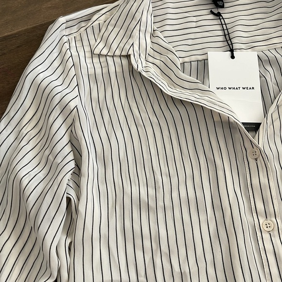 Striped Button-Up Blouse - Picture 5 of 6